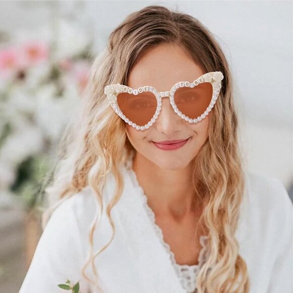 ?Women Cream Bride Bachelorette Party Bride to Be Flower Pearl Heart Glasses